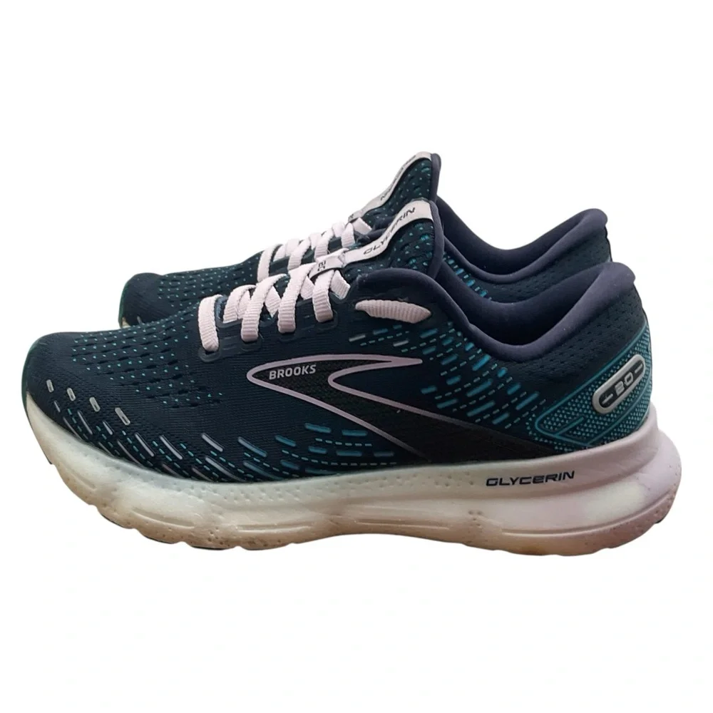 Brooks sleek navy